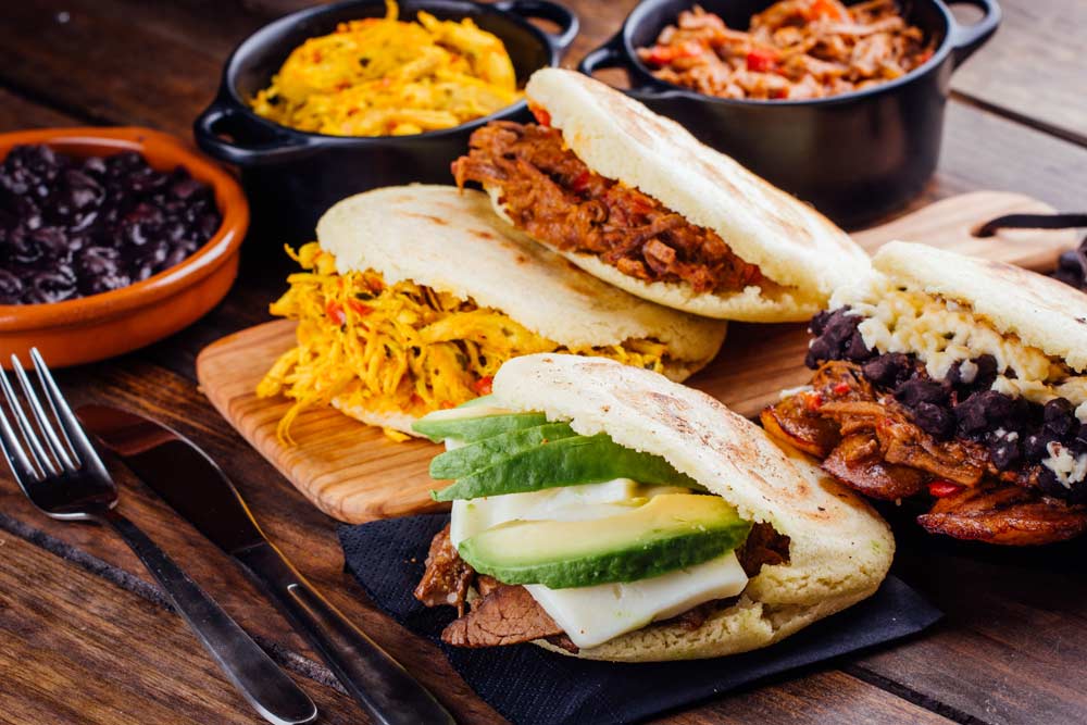 https://productoscomoencasa.com/public/storage/photos/1/arepas-venezolanas-receta.jpg